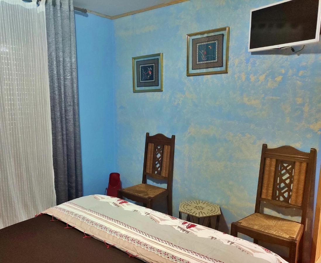 Casa Conesa II Vendégház Tronchon Kültér fotó